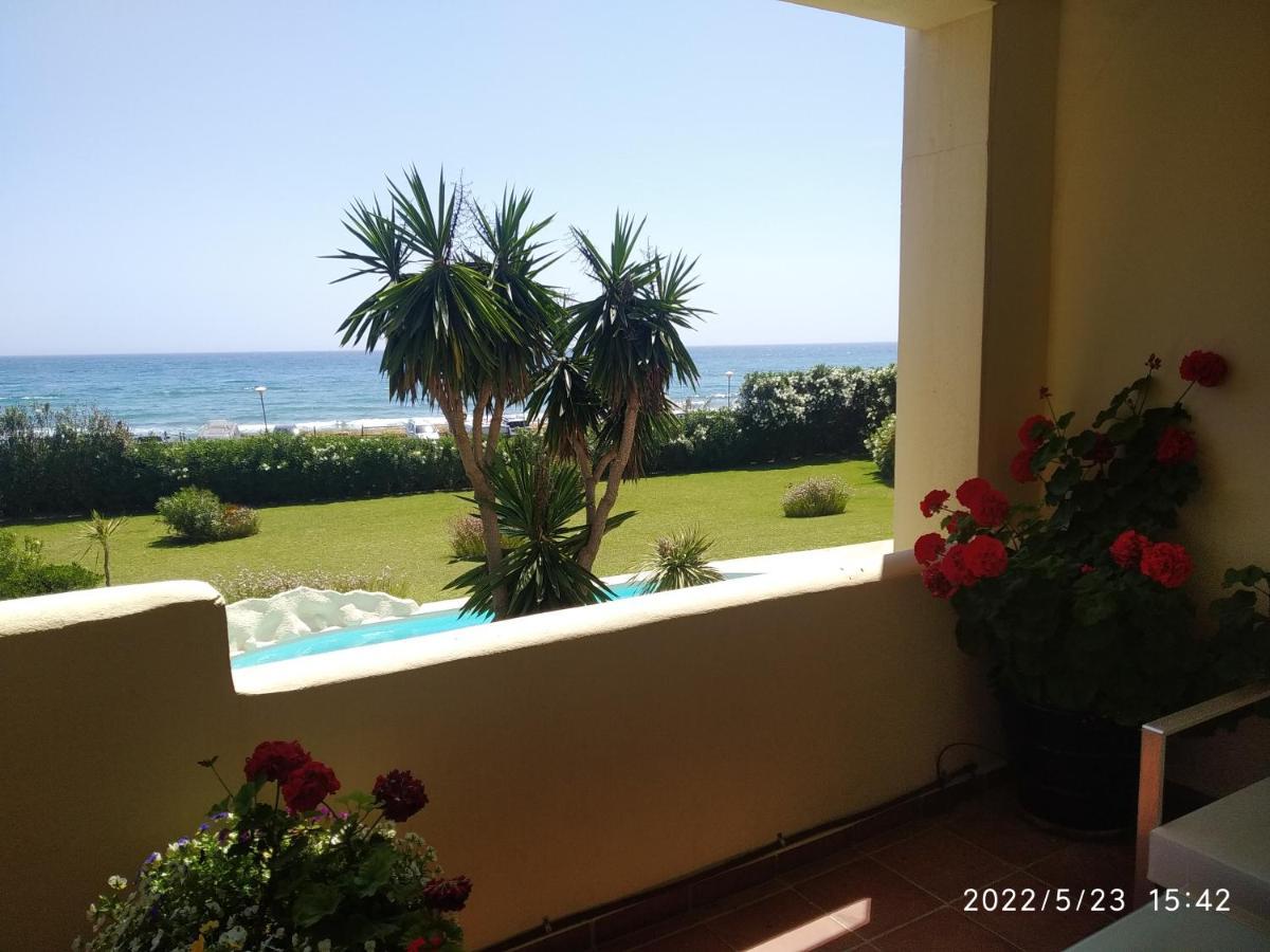 Beachfront Neptuno I, Complex,Views,Pool,Garden, Elviria Marbella Exteriér fotografie