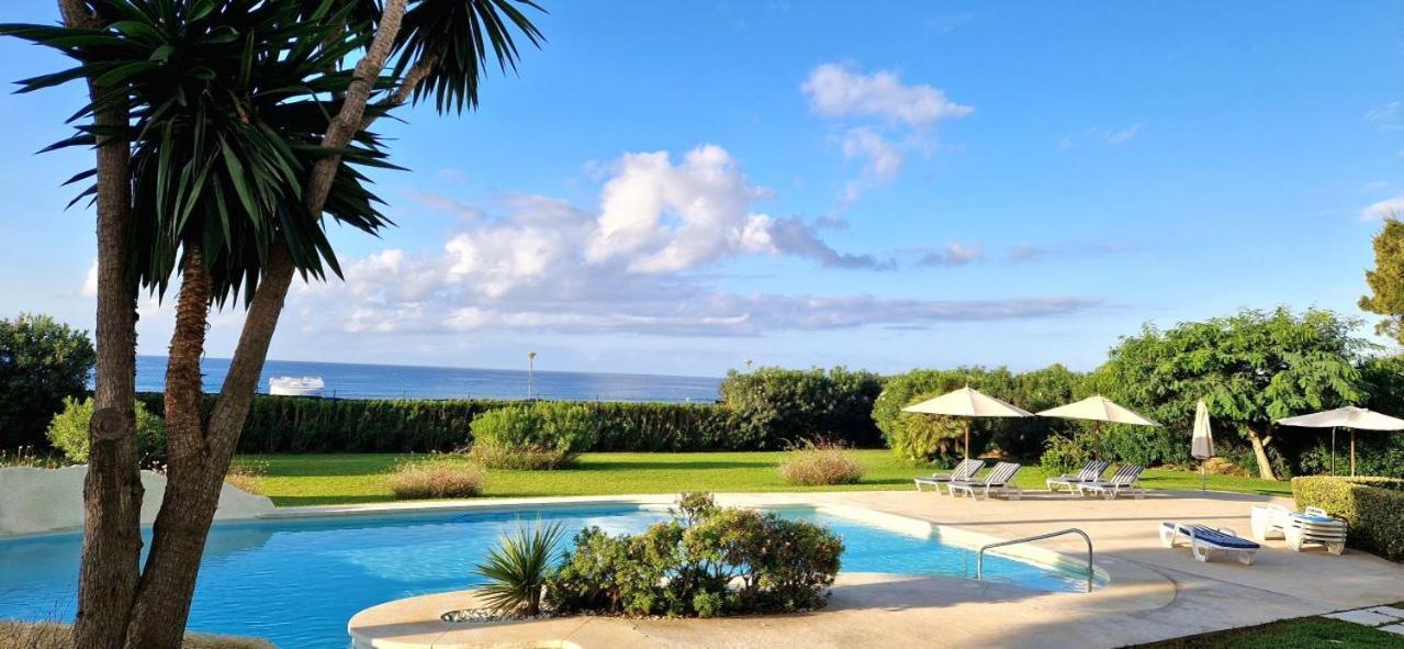 Beachfront Neptuno I, Complex,Views,Pool,Garden, Elviria Marbella Exteriér fotografie