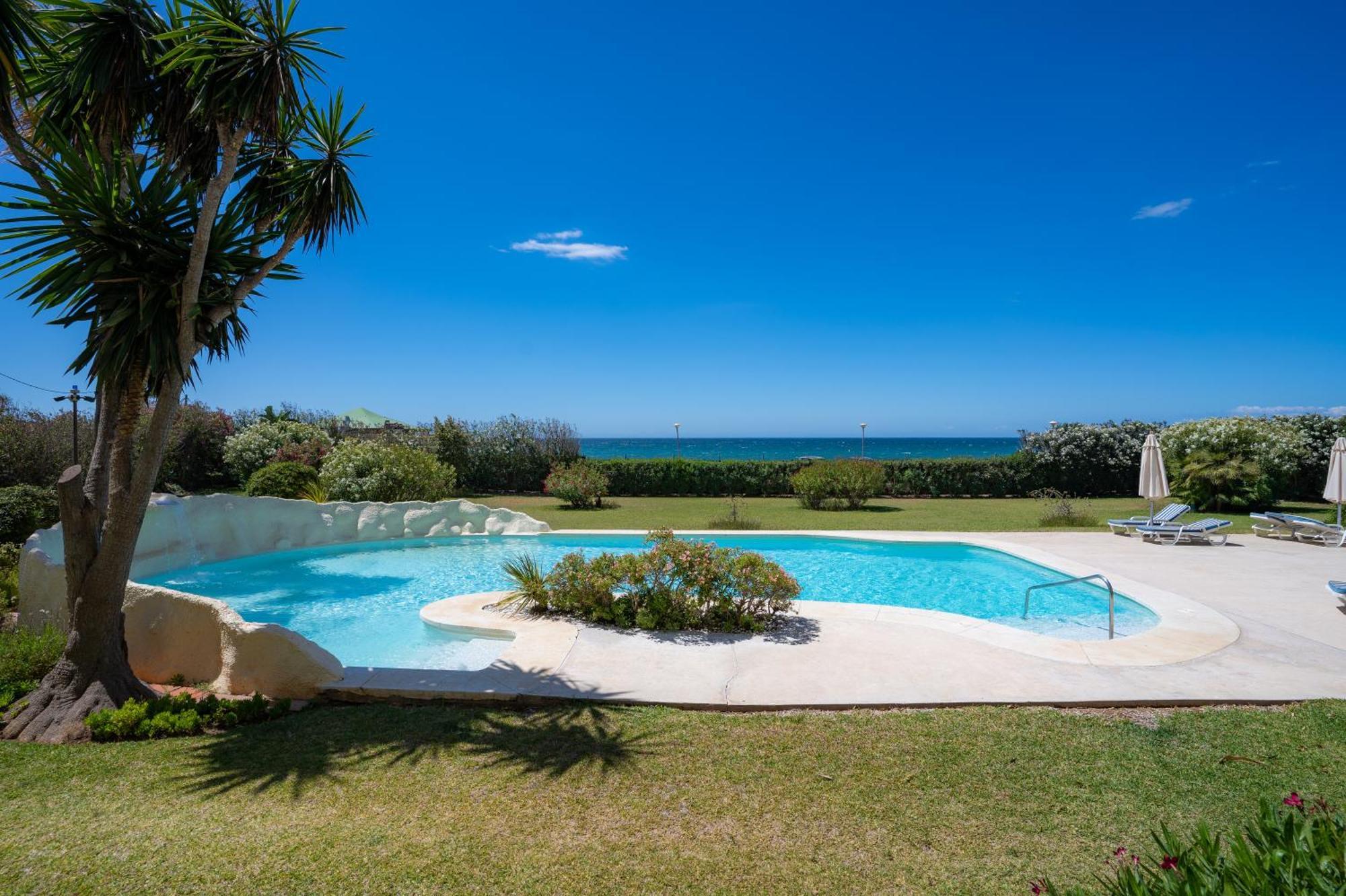 Beachfront Neptuno I, Complex,Views,Pool,Garden, Elviria Marbella Exteriér fotografie
